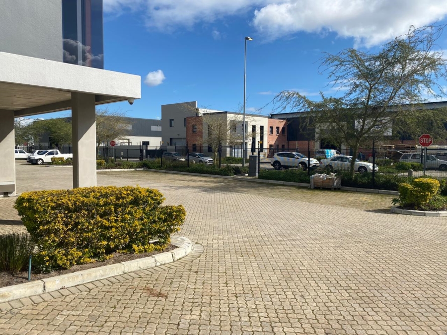 To Let commercial Property for Rent in Stikland Western Cape